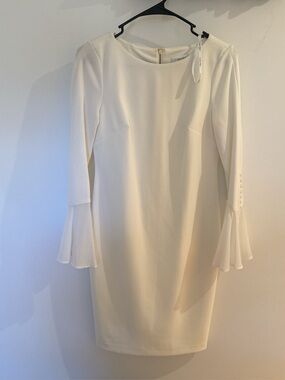 Calvin Klein Ivory Long-Sleeve Shift Dress with Flared Cuffs